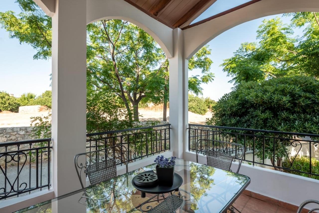 Apteramare Tradidtional House 'New Listing 2022' ハニア エクステリア 写真