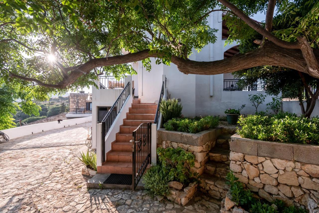 Apteramare Tradidtional House 'New Listing 2022' ハニア エクステリア 写真