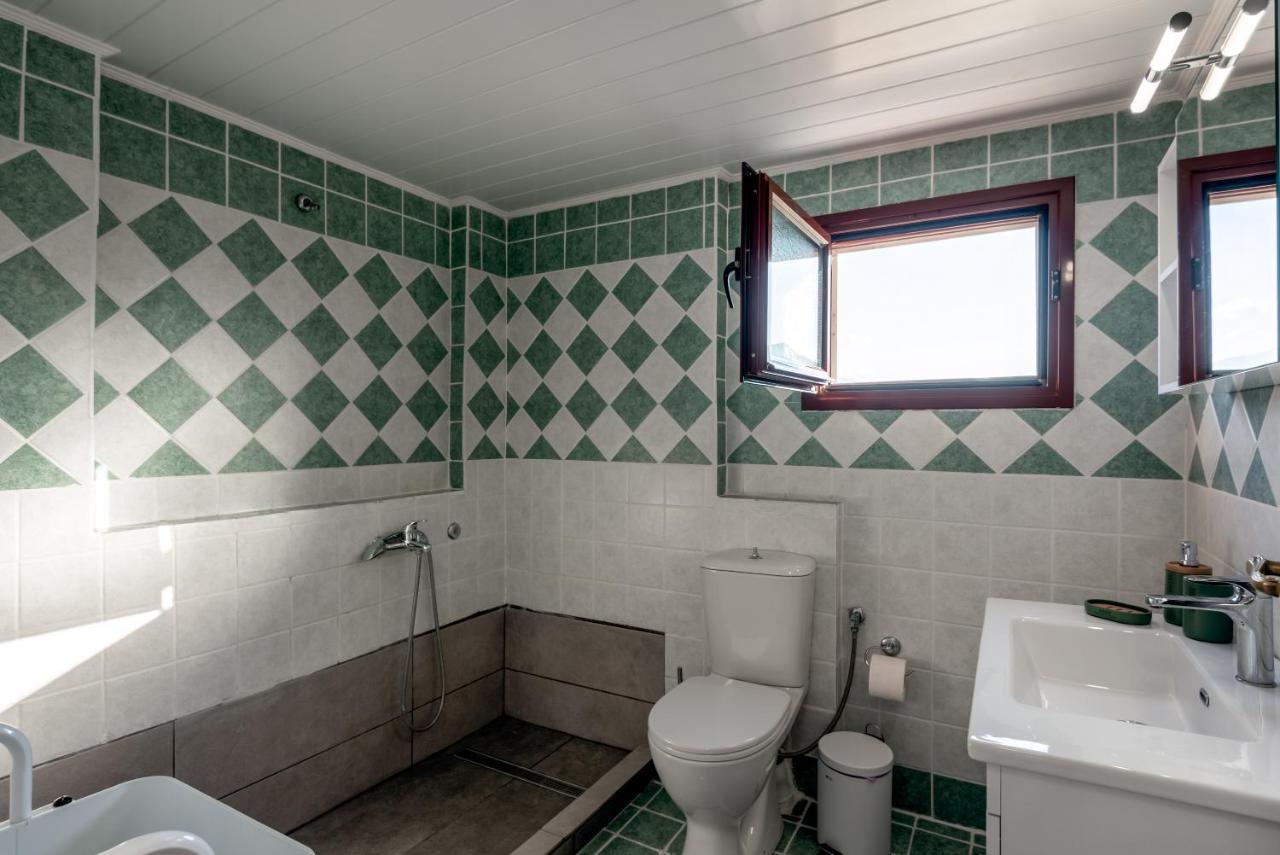 Apteramare Tradidtional House 'New Listing 2022' ハニア エクステリア 写真