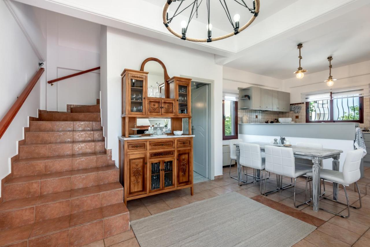 Apteramare Tradidtional House 'New Listing 2022' ハニア エクステリア 写真